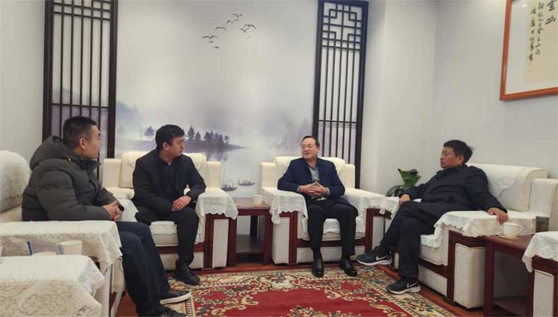 與河南**、固天下防水高層共商建筑修繕行業(yè)未來(lái)與發(fā)展